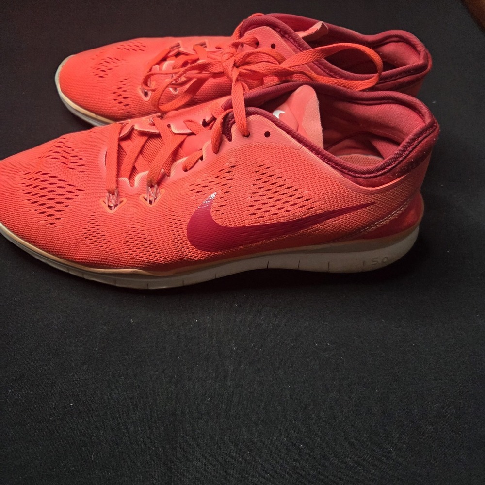 Nike Free TR Fit 5 Women Gym Running Shoes Bright Crimson 704674-601 Size 95